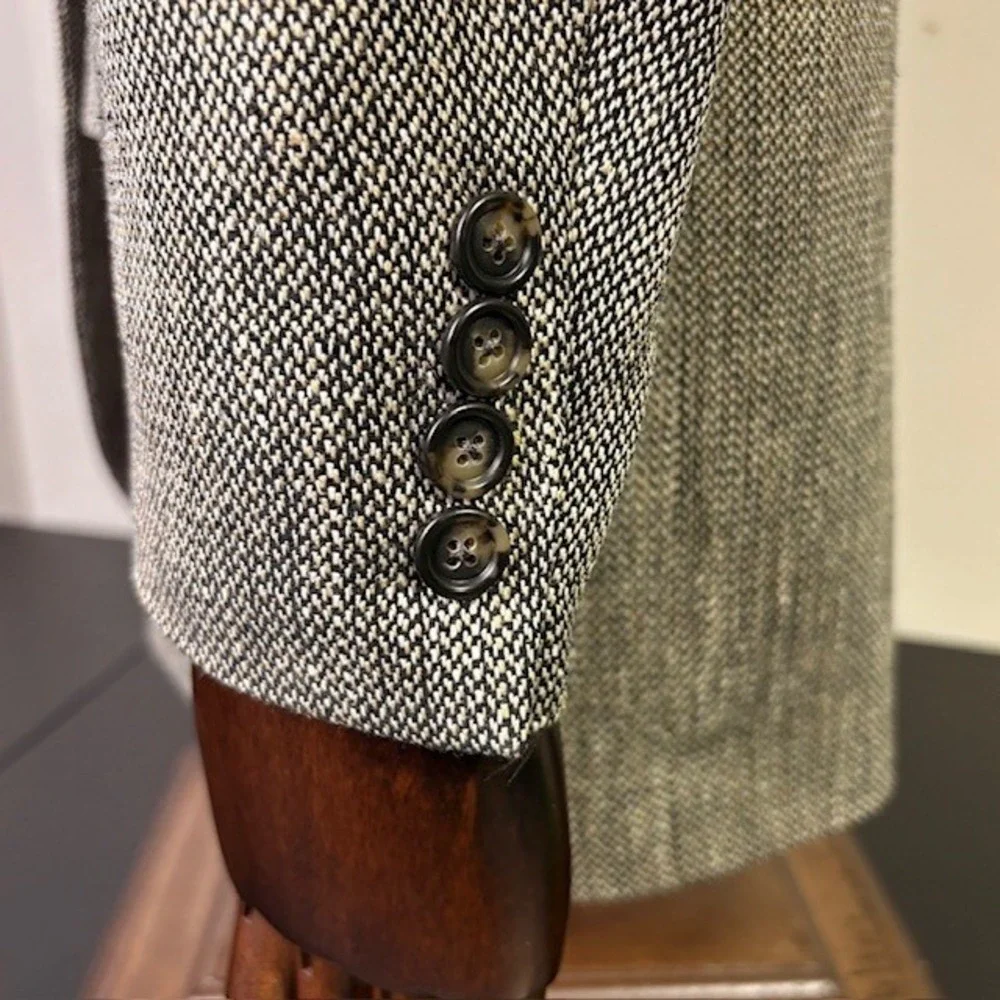 JOS A BANK Mens 100% Silk Tweed Blazer Sport Coat Jacket‎ 42R Gray Textured